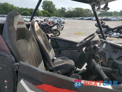 Piąte zdjęcie samochodu w środku: 2015 POLARIS RZR S 900 EPS VIN:3NSVBE879FF382195 - miniatura