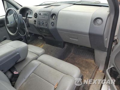 Zdjęcie 8 z 12 samochodu: 2007 FORD F150 VIN:1FTRF122X7KD39485 - miniatura