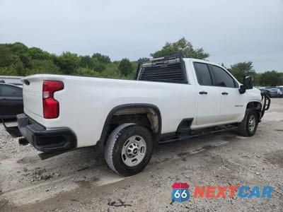 Trzecie zdjęcie samochodu z tyłu: 2021 CHEVROLET SILVERADO K2500 HEAVY DUTY VIN:1GC5YLE72MF142651 - miniatura