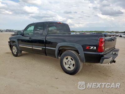 Drugie zdjęcie samochodu z przodu: 2004 CHEVROLET SILVERADO K1500 VIN:2GCEK19T641228145 - miniatura