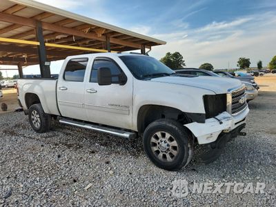 Czwarte zdjęcie samochodu z boku: 2012 GMC SIERRA K2500 DENALI VIN:1GT125E81CF158973 - miniatura
