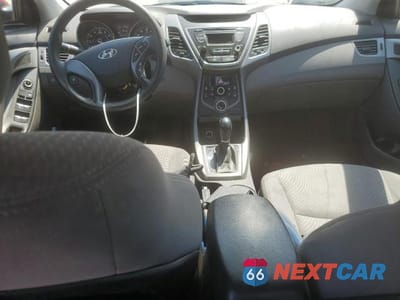 Zdjęcie 8 z 12 samochodu: 2014 HYUNDAI ELANTRA SE VIN:5NPDH4AE5EH475181 - miniatura