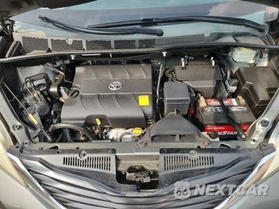Zdjęcie 12 z 13 samochodu: 2014 TOYOTA SIENNA LE VIN:5TDKK3DC9ES514670 - miniatura