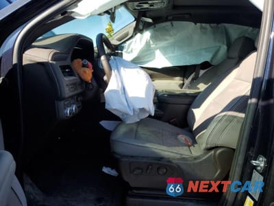 Zdjęcie 7 z 13 samochodu: 2024 GMC YUKON XL K1500 SLT VIN:1GKS2GKD4RR310676 - miniatura