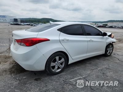 Trzecie zdjęcie samochodu z tyłu: 2013 HYUNDAI ELANTRA GLS VIN:5NPDH4AE4DH372767 - miniatura