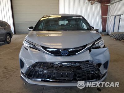Piąte zdjęcie samochodu w środku: 2023 TOYOTA SIENNA XSE VIN:5TDDSKFC4PS108010 - miniatura
