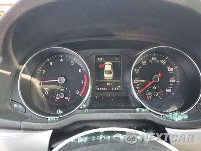 Zdjęcie 9 z 12 samochodu: 2019 VOLKSWAGEN PASSAT WOLFSBURG VIN:1VWLA7A3XKC006012 - miniatura