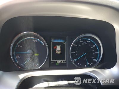 Zdjęcie 9 z 15 samochodu: 2017 TOYOTA RAV4 HV LIMITED VIN:JTMDJREV9HD111948 - miniatura