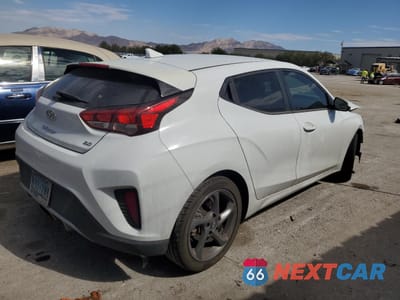 Trzecie zdjęcie samochodu z tyłu: 2020 HYUNDAI VELOSTER BASE VIN:KMHTG6AF7LU027204 - miniatura
