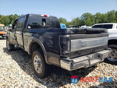 Drugie zdjęcie samochodu z przodu: 2019 FORD F350 SUPER DUTY VIN:1FT8W3BT0KEG22422 - miniatura