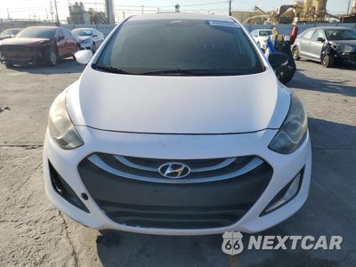 Piąte zdjęcie samochodu w środku: 2014 HYUNDAI ELANTRA GT VIN:KMHD35LH2EU191780 - miniatura