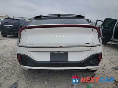 Zdjęcie 6 z 13 samochodu: 2023 KIA EV6 GT VIN:KNDC5DLE4P5106235 - miniatura