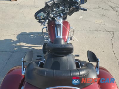 Zdjęcie 6 z 9 samochodu: 2009 HARLEY-DAVIDSON FLHTCUTG VIN:1HD1MAM199Y852006 - miniatura