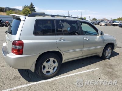 Trzecie zdjęcie samochodu z tyłu: 2004 TOYOTA HIGHLANDER VIN:JTEEP21A740022597 - miniatura
