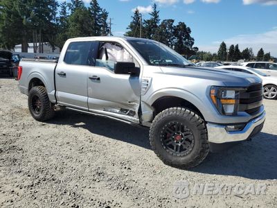 Czwarte zdjęcie samochodu z boku: 2023 FORD F150 SUPERCREW VIN:1FTFW1E52PKD07025 - miniatura