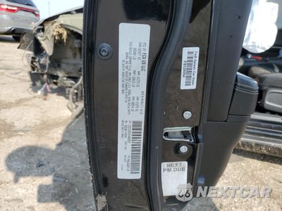 Zdjęcie 12 z 13 samochodu: 2019 CHRYSLER 300 S VIN:2C3CCAGG0KH682555 - miniatura