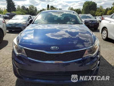 Piąte zdjęcie samochodu w środku: 2018 KIA OPTIMA LX VIN:5XXGT4L32JG214362 - miniatura