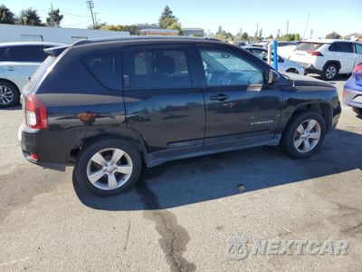 Trzecie zdjęcie samochodu z tyłu: 2016 JEEP COMPASS LATITUDE VIN:1C4NJCEA9GD620595 - miniatura