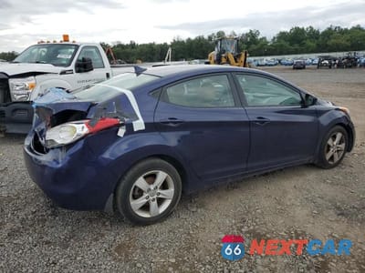 Trzecie zdjęcie samochodu z tyłu: 2013 HYUNDAI ELANTRA GLS VIN:5NPDH4AE2DH331408 - miniatura