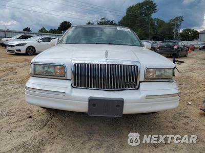Piąte zdjęcie samochodu w środku: 1996 LINCOLN TOWN CAR SIGNATURE VIN:1LNLM82W8TY720942 - miniatura