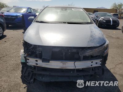 Piąte zdjęcie samochodu w środku: 2022 TOYOTA COROLLA LE VIN:5YFEPMAE1NP277725 - miniatura