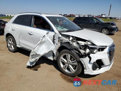 Czwarte zdjęcie samochodu z boku: 2020 AUDI Q3 PRESTIGE S-LINE VIN:WA1FECF30L1067821 - miniatura