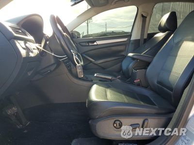 Zdjęcie 7 z 14 samochodu: 2015 VOLKSWAGEN PASSAT S VIN:1VWAS7A34FC103846 - miniatura