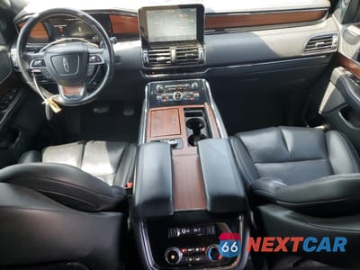 Zdjęcie 8 z 13 samochodu: 2020 LINCOLN NAVIGATOR L VIN:5LMJJ3MT5LEL00057 - miniatura
