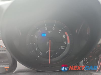 Zdjęcie 9 z 14 samochodu: 2015 NISSAN 370Z BASE VIN:JN1AZ4EH8FM443923 - miniatura