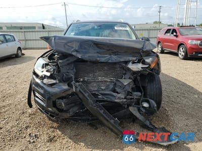 Piąte zdjęcie samochodu w środku: 2011 VOLKSWAGEN TOUAREG V6 VIN:WVGFF9BP1BD001088 - miniatura