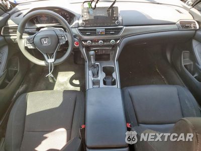 Zdjęcie 8 z 13 samochodu: 2018 HONDA ACCORD LX VIN:1HGCV1F13JA219150 - miniatura
