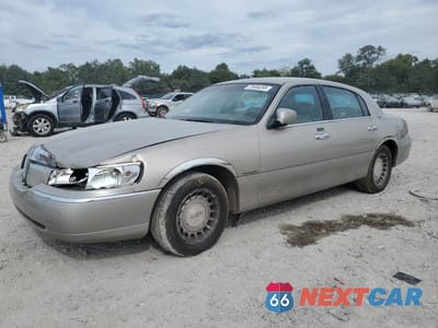 2000 LINCOLN TOWN CAR EXECUTIVE 1LNHM81W0YY784410 - główne zdjęcie licytacji z USA - miniatura