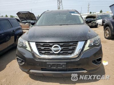 Piąte zdjęcie samochodu w środku: 2017 NISSAN PATHFINDER S VIN:5N1DR2MM3HC679817 - miniatura