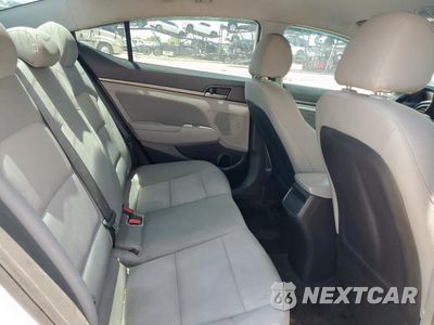 Zdjęcie 10 z 13 samochodu: 2017 HYUNDAI ELANTRA SE VIN:5NPD84LF8HH121553 - miniatura