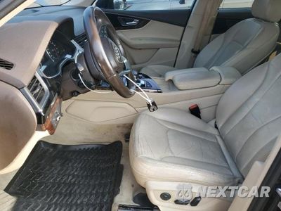 Zdjęcie 7 z 13 samochodu: 2017 AUDI Q7 PREMIUM PLUS VIN:WA1LAAF72HD008118 - miniatura