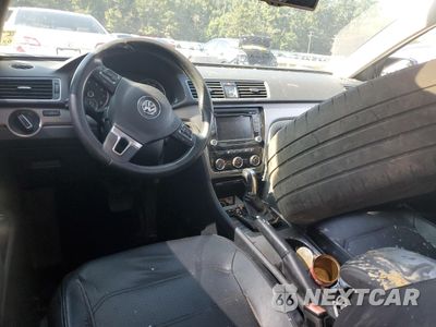 Zdjęcie 8 z 13 samochodu: 2014 VOLKSWAGEN PASSAT SE VIN:1VWBH7A31EC016584 - miniatura