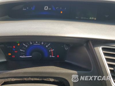 Zdjęcie 9 z 14 samochodu: 2015 HONDA CIVIC LX VIN:19XFB2E54FE013693 - miniatura