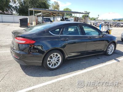 Trzecie zdjęcie samochodu z tyłu: 2019 FORD FUSION SE VIN:3FA6P0LU2KR272174 - miniatura