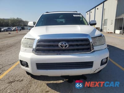 Piąte zdjęcie samochodu w środku: 2013 TOYOTA SEQUOIA SR5 VIN:5TDBY5G15DS074126 - miniatura