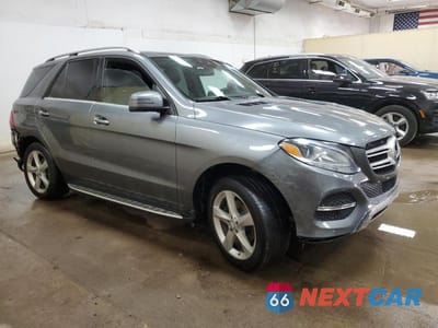 Czwarte zdjęcie samochodu z boku: 2017 MERCEDES-BENZ GLE 350 4MATIC VIN:4JGDA5HB5HA885847 - miniatura
