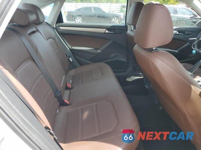 Zdjęcie 10 z 12 samochodu: 2021 VOLKSWAGEN PASSAT SE VIN:1VWSA7A3XMC016876 - miniatura
