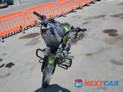 Piąte zdjęcie samochodu w środku: 2023 HARLEY-DAVIDSON FXBBS VIN:1HD1YYK21PB046959 - miniatura