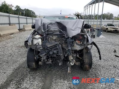 Piąte zdjęcie samochodu w środku: 2017 TOYOTA TACOMA SR5 V6 VIN:5TFCZ5AN6HX056652 - miniatura