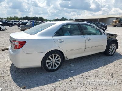 Trzecie zdjęcie samochodu z tyłu: 2014 TOYOTA CAMRY L VIN:4T4BF1FK6ER420711 - miniatura