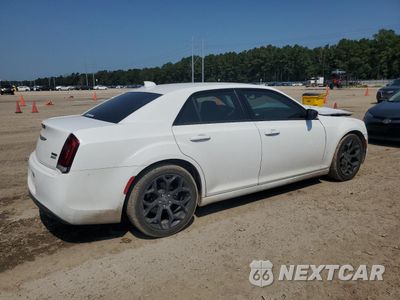 Trzecie zdjęcie samochodu z tyłu: 2020 CHRYSLER 300 TOURING VIN:2C3CCAAG3LH147505 - miniatura
