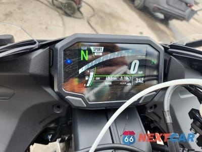 Zdjęcie 7 z 10 samochodu: 2025 KAWASAKI ZX636 K VIN:JKBZXJK12SA008652 - miniatura