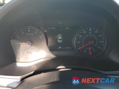 Zdjęcie 9 z 15 samochodu: 2017 KIA CADENZA PREMIUM VIN:KNALC4J15H5066171 - miniatura