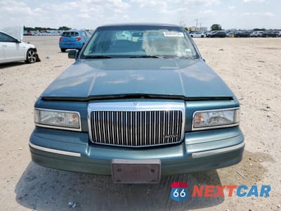 Piąte zdjęcie samochodu w środku: 1996 LINCOLN TOWN CAR EXECUTIVE VIN:1LNLM81WXTY672992 - miniatura