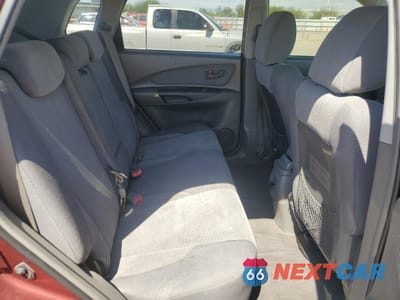 Zdjęcie 11 z 13 samochodu: 2006 HYUNDAI TUCSON GL VIN:KM8JM12B36U298876 - miniatura