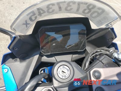 Zdjęcie 7 z 9 samochodu: 2024 SUZUKI GSX800 F VIN:JS1EM13B5R7103927 - miniatura